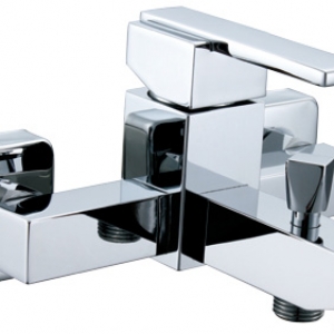 Elegante Bathtub Mixer Faucet Tap with Factory Price